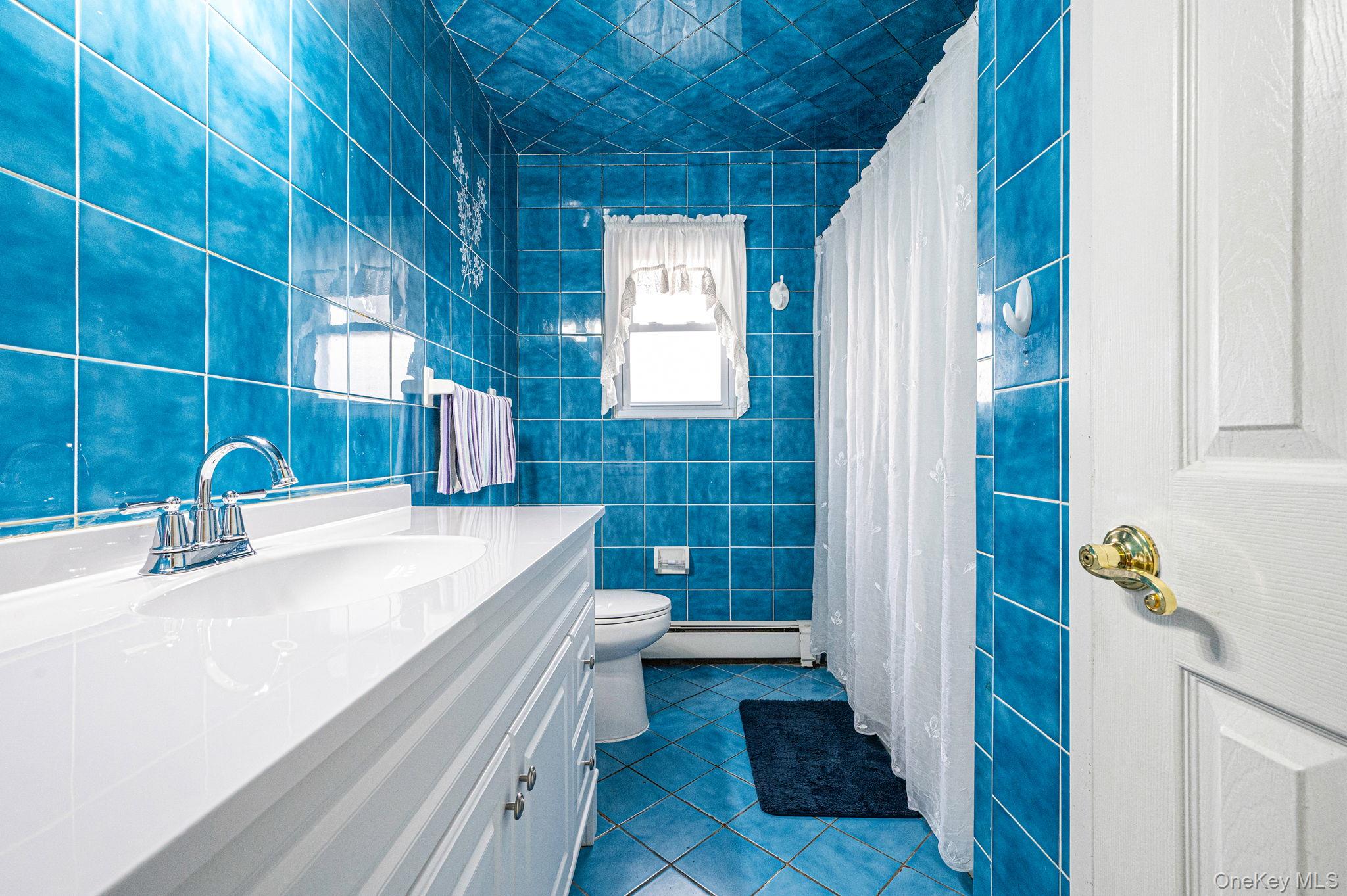 #18 photo, Lindenhurst, सफ़ोक काउंटी Lindenhurst , NY 11757