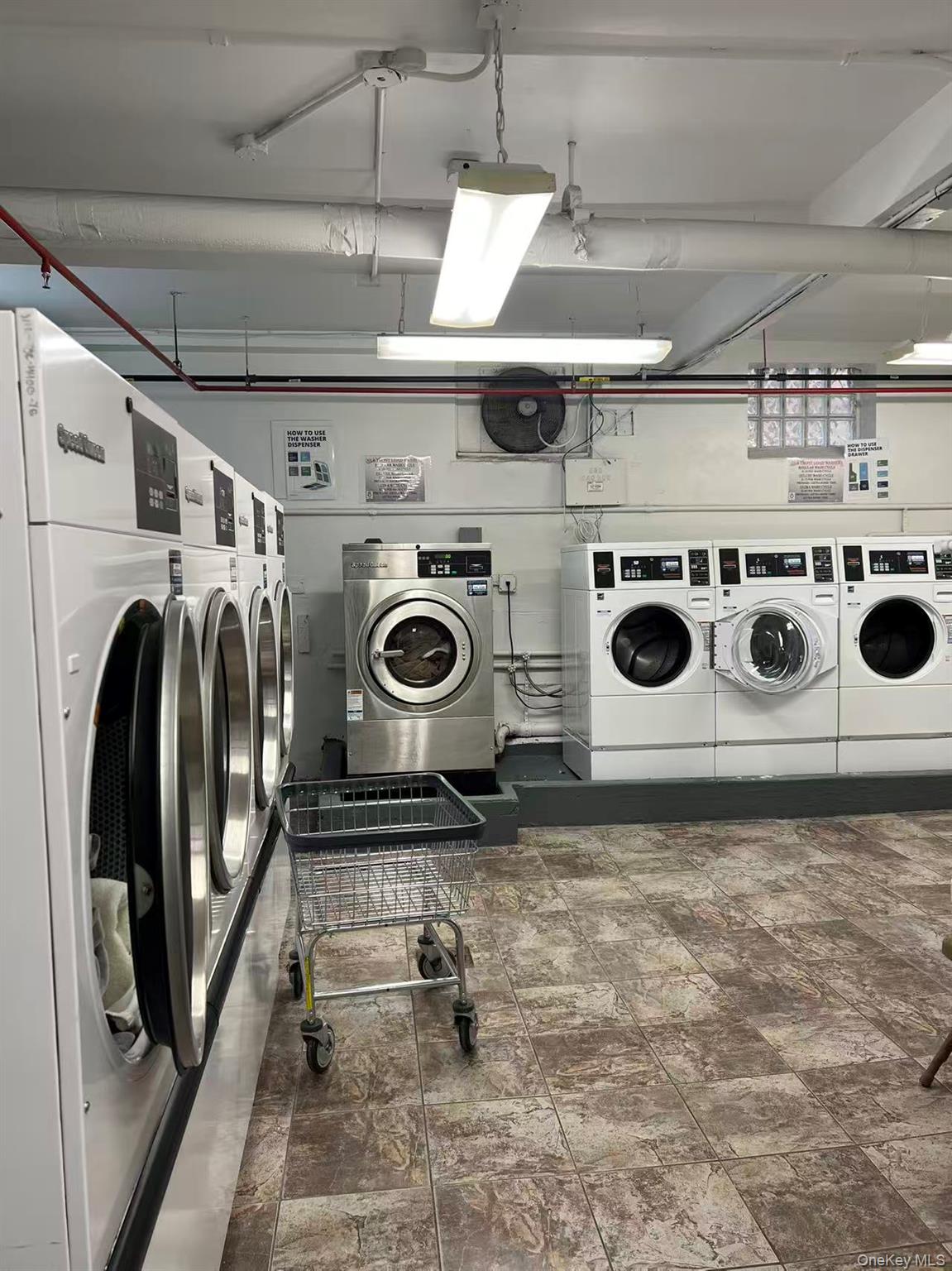 #16 photo, 15010 71st Avenue, কুইন্‌স Flushing , NY 11367