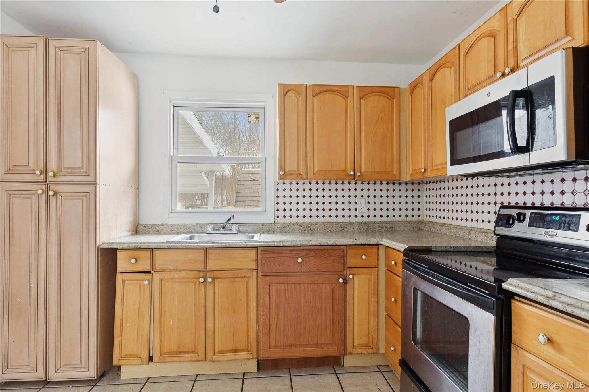 #7 photo, 103 W Yaphank Road, Coram , NY 11727