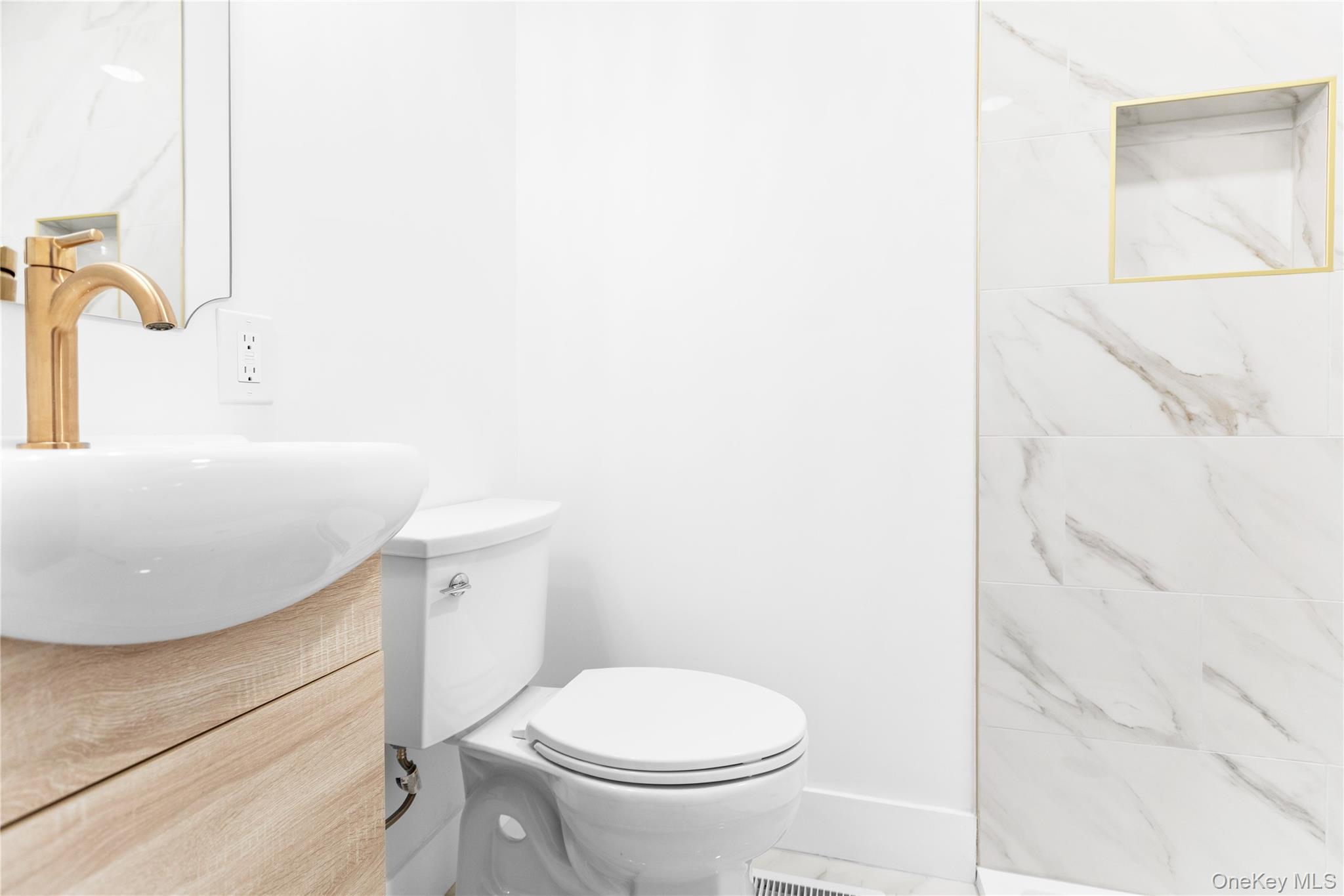 #9 photo, 43 Circuit Road, Саффолк ‖ Bellport Village , NY 11713