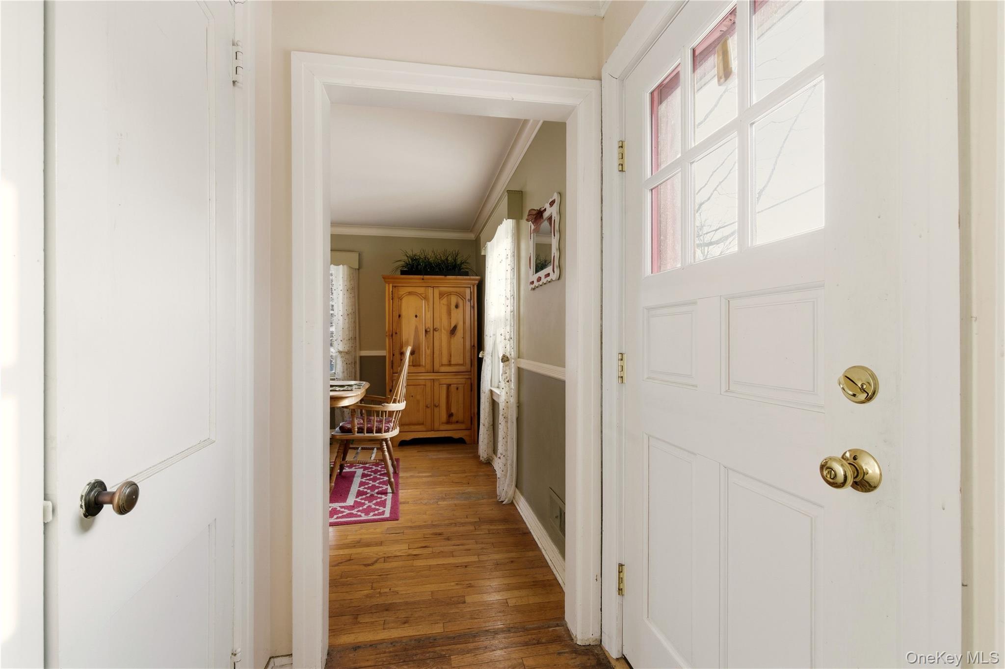 #11 photo, 164 W Neck Road, Huntington , NY 11743