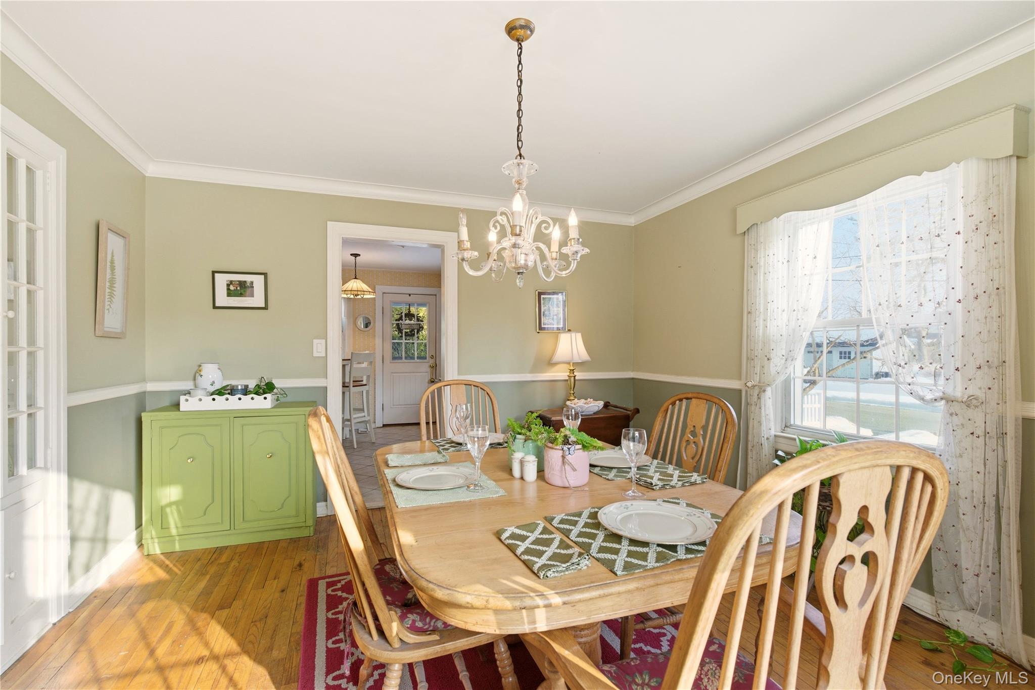 #12 photo, 164 W Neck Road, Huntington , NY 11743