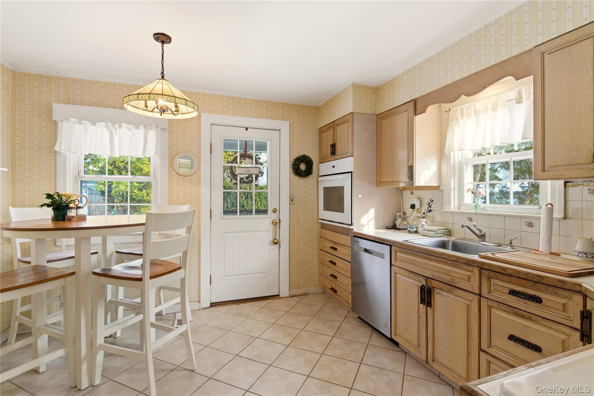 #14 photo, 164 W Neck Road, Huntington , NY 11743