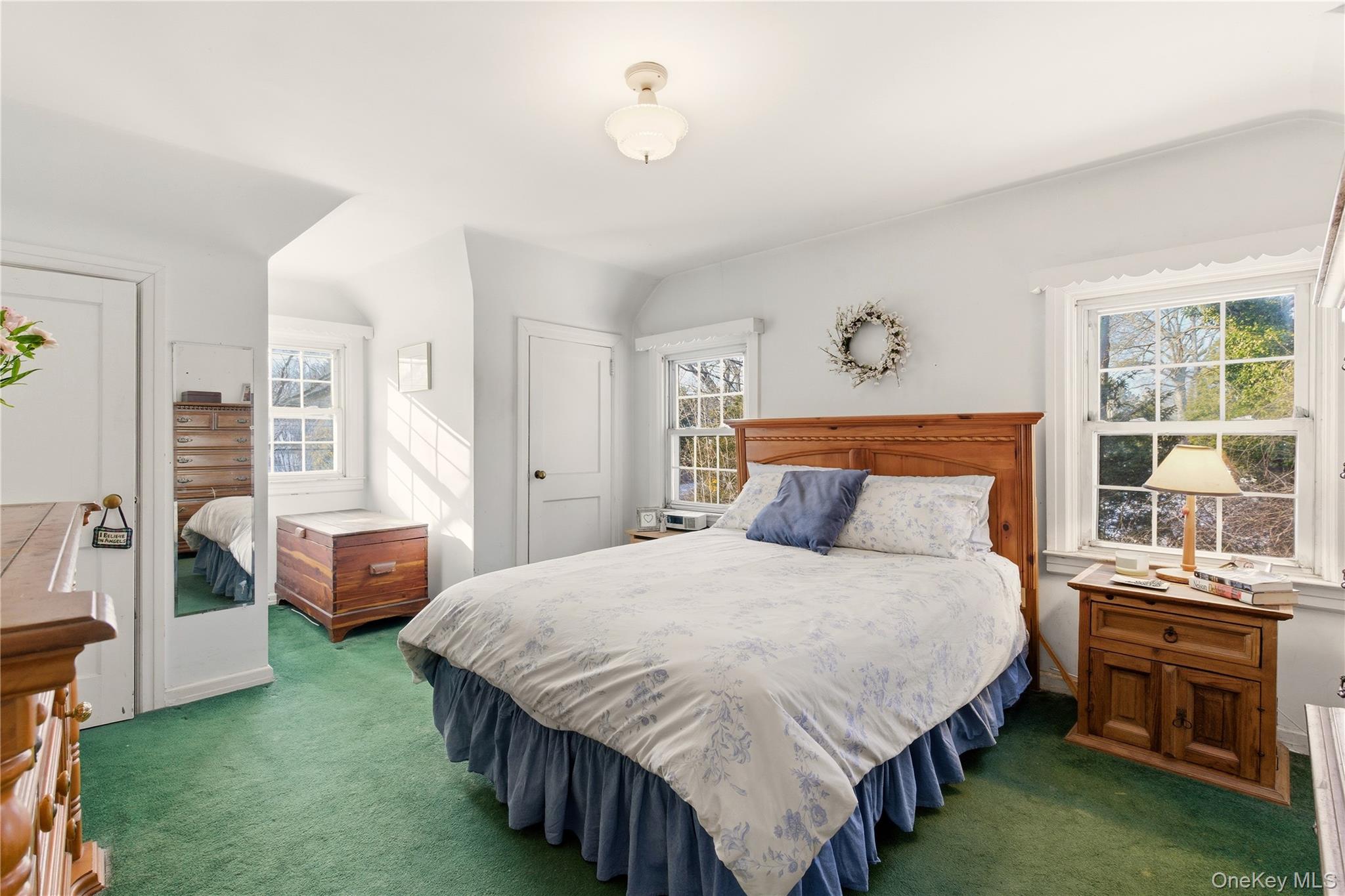 #19 photo, 164 W Neck Road, Huntington , NY 11743