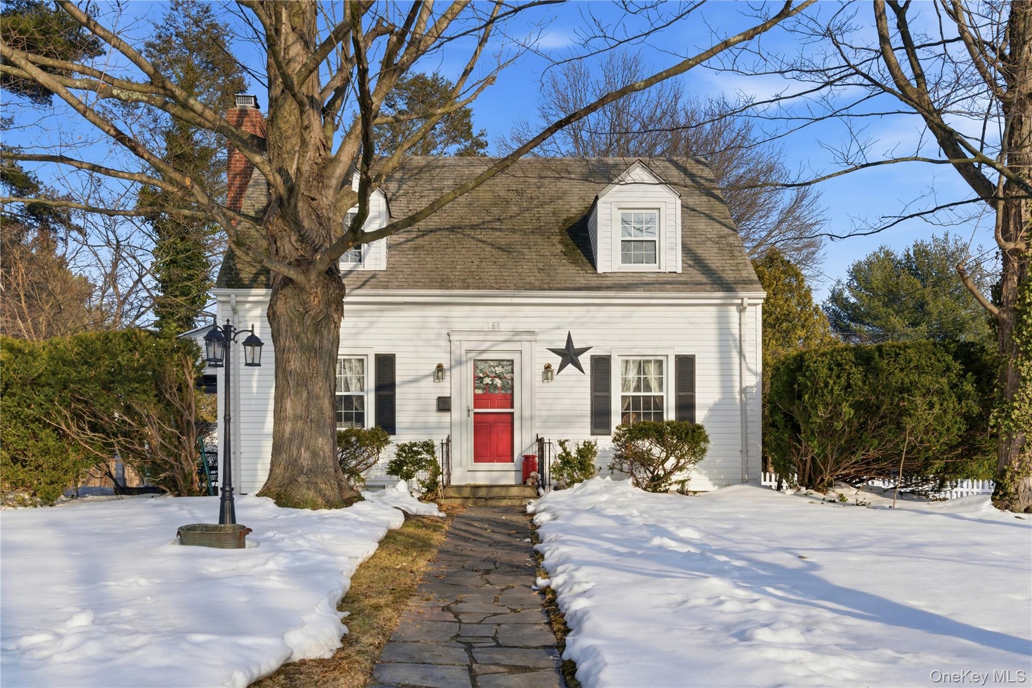 #2 photo, 164 W Neck Road, Huntington , NY 11743