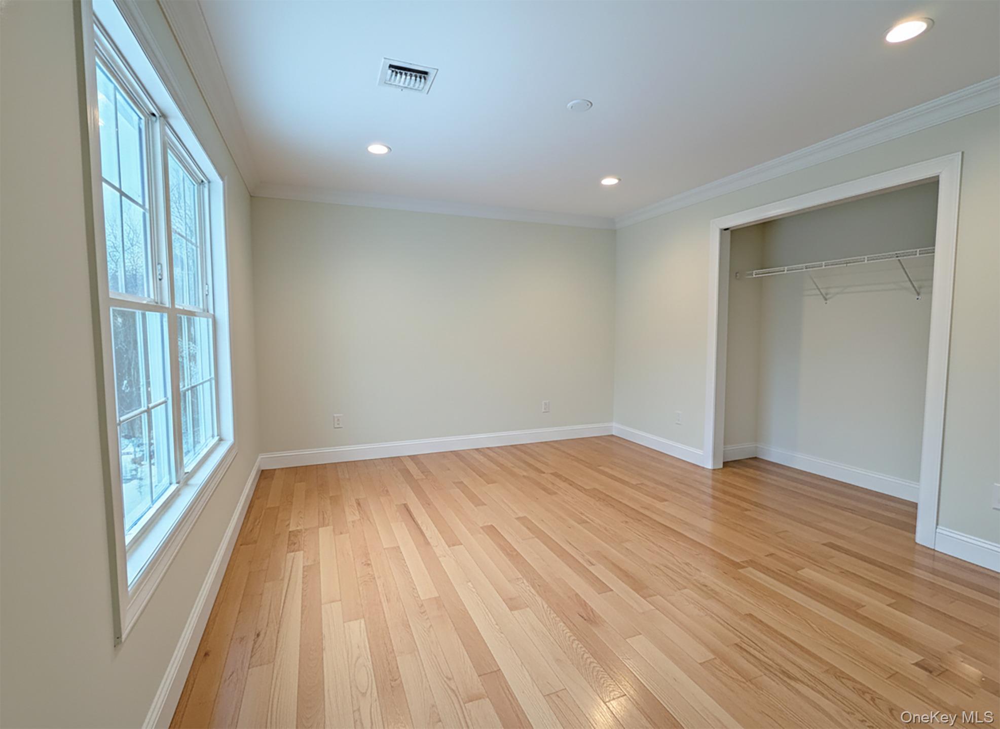 #15 photo, 103 Brookfield Avenue, Саффолк ‖ Center Moriches , NY 11934