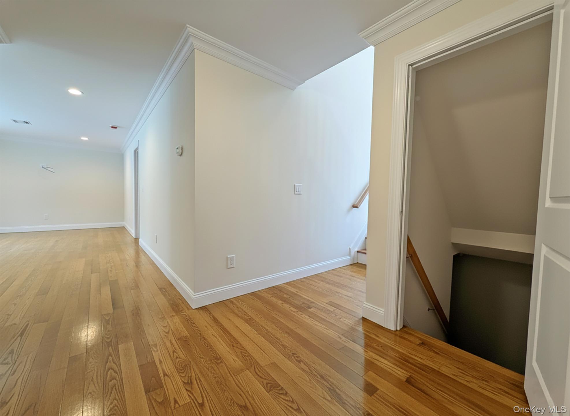 #11 photo, 103 Brookfield Avenue, Саффолк ‖ Center Moriches , NY 11934