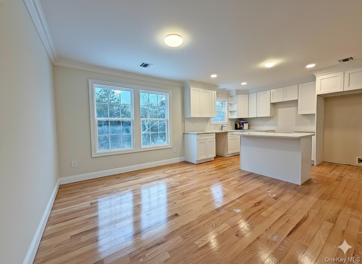 #3 photo, 103 Brookfield Avenue, Саффолк ‖ Center Moriches , NY 11934