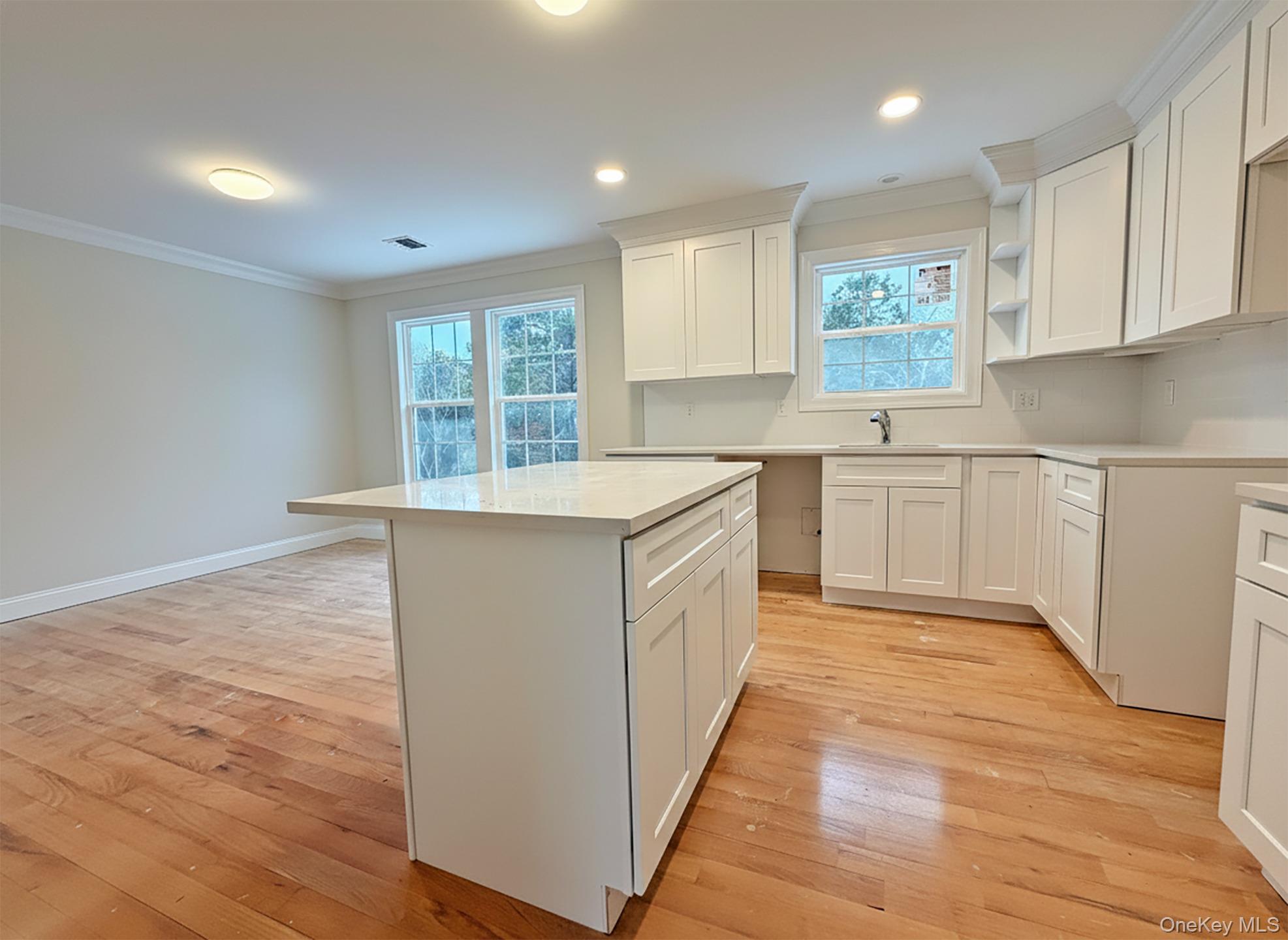 #4 photo, 103 Brookfield Avenue, Саффолк ‖ Center Moriches , NY 11934