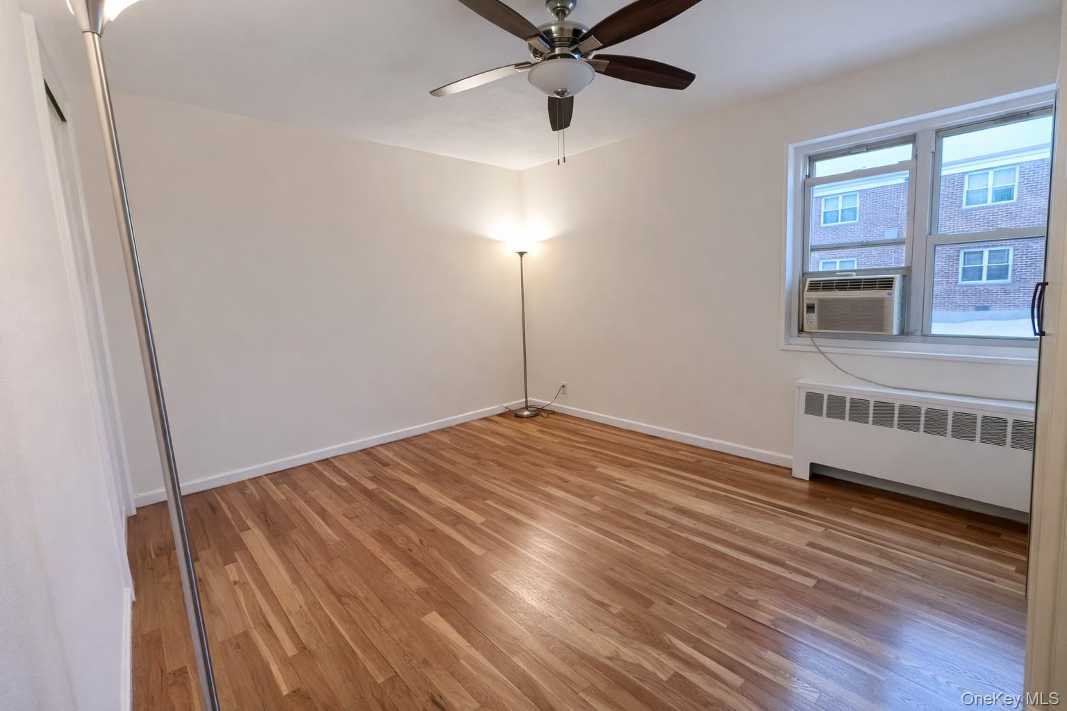 #13 photo, 212-03 16 Avenue, Куинс ‖ Bayside , NY 11360