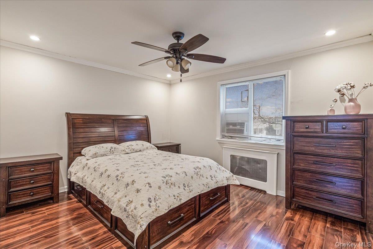 #12 photo, 67-11 Bell Boulevard, Oakland Gardens , NY 11364