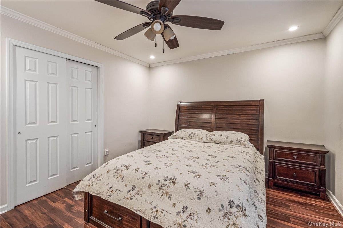 #13 photo, 67-11 Bell Boulevard, Oakland Gardens , NY 11364