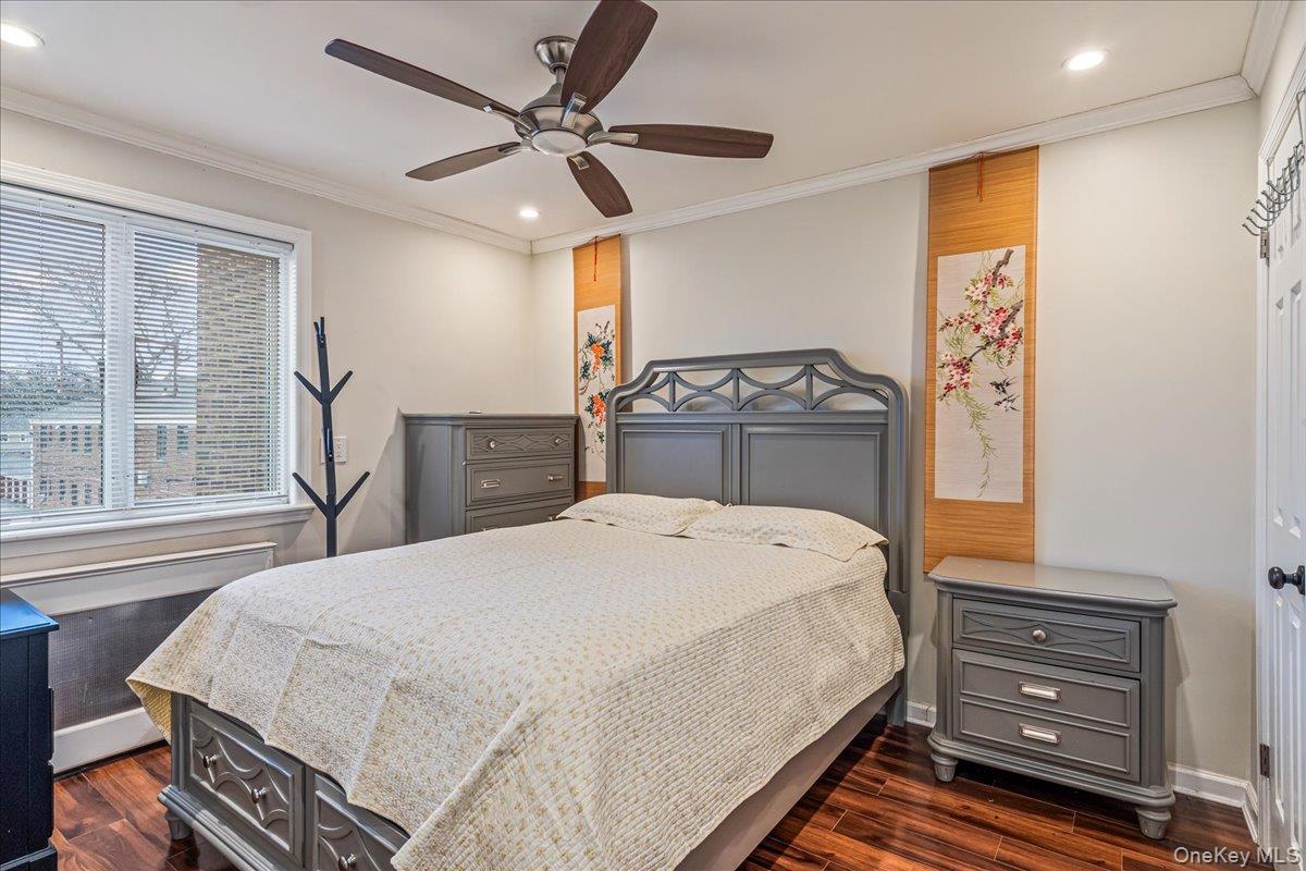 #17 photo, 67-11 Bell Boulevard, Oakland Gardens , NY 11364