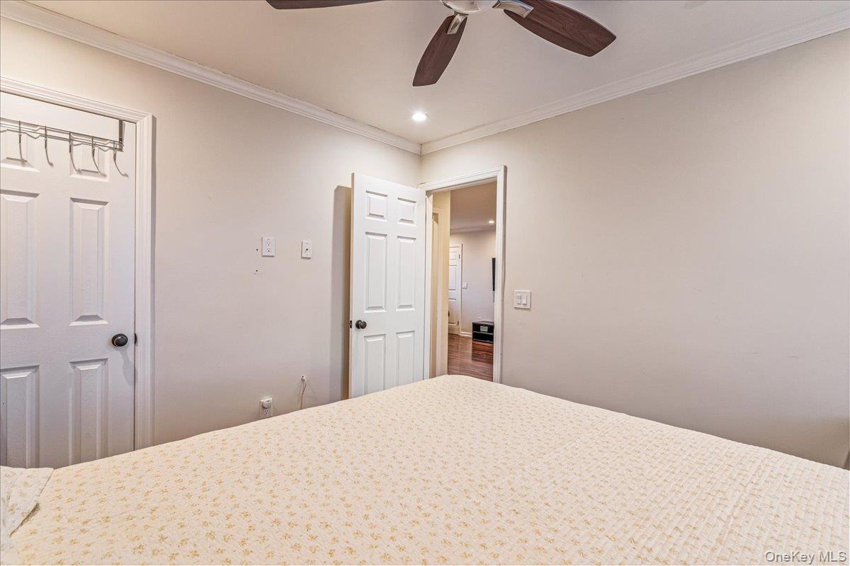 #18 photo, 67-11 Bell Boulevard, Oakland Gardens , NY 11364