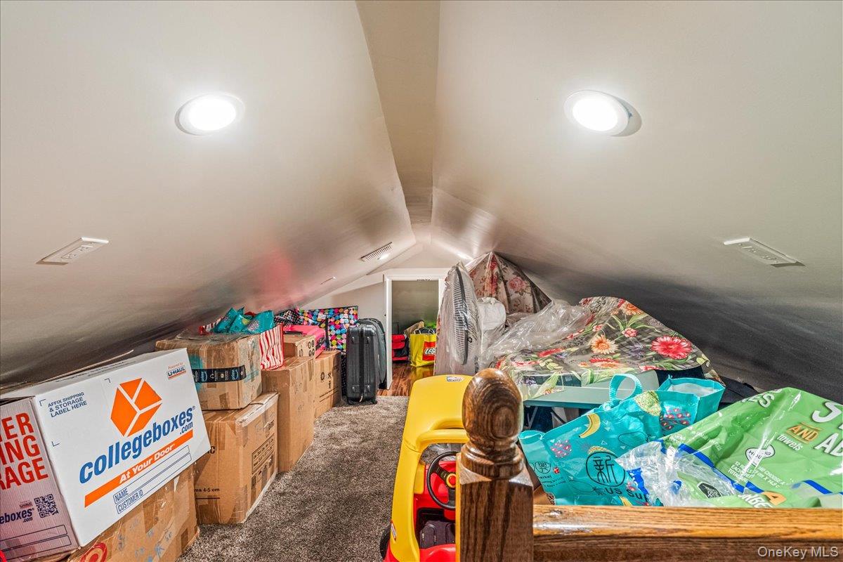 #19 photo, 67-11 Bell Boulevard, Oakland Gardens , NY 11364