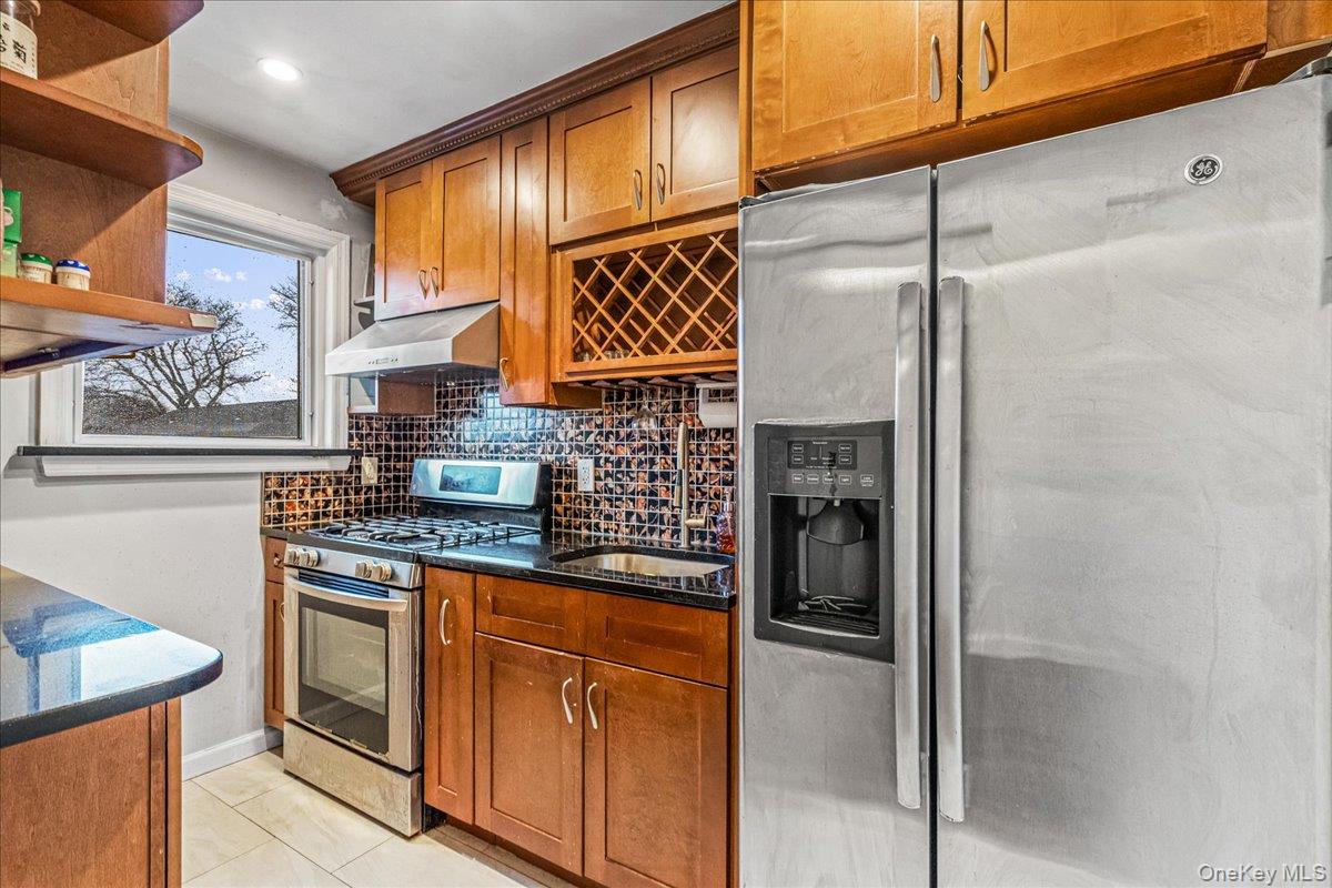 #6 photo, 67-11 Bell Boulevard, Oakland Gardens , NY 11364