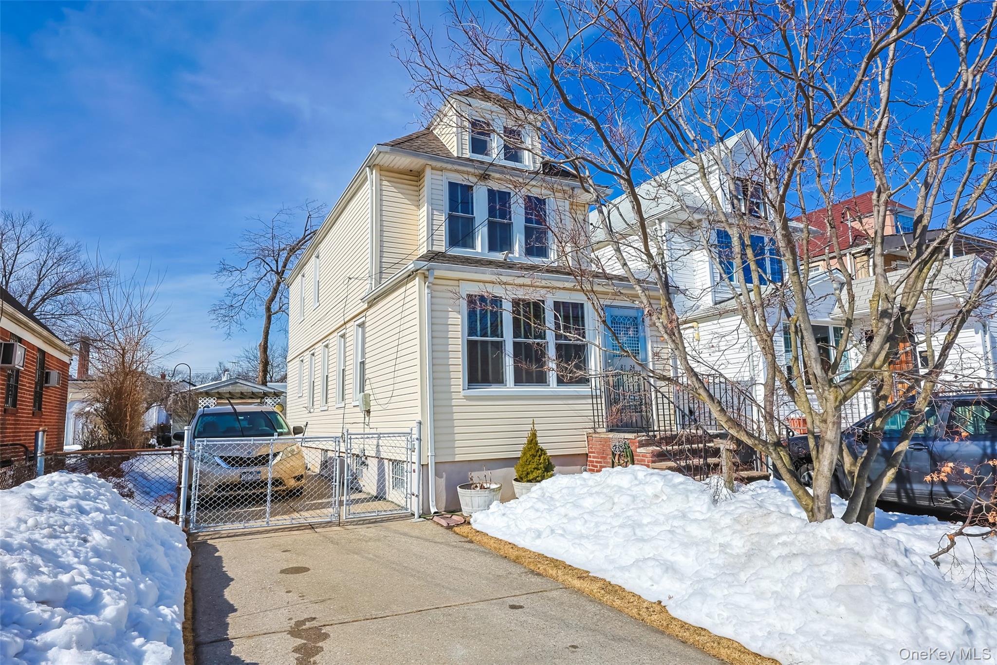 #2 photo, 81-24 167th Street, কুইন্‌স Jamaica Hills , NY 11432