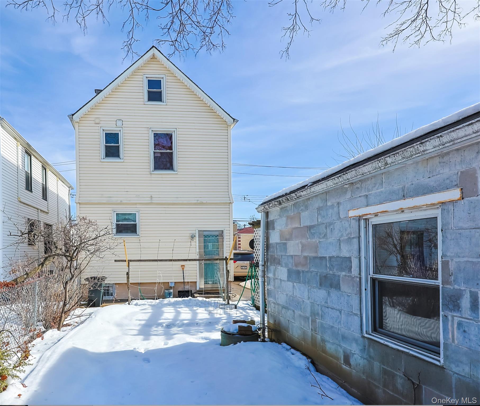 #3 photo, 81-24 167th Street, কুইন্‌স Jamaica Hills , NY 11432