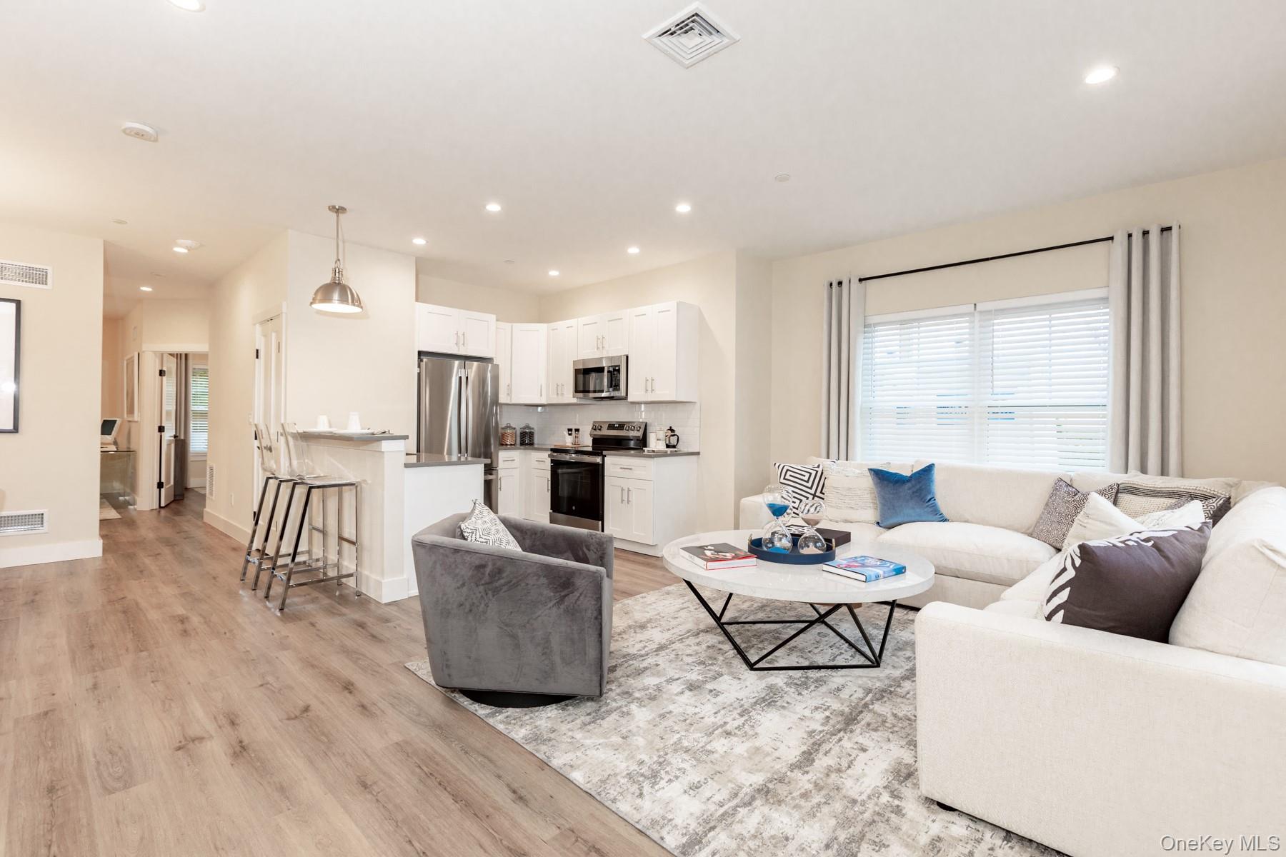 #13 photo, 205 Romar Court, West Babylon , NY 11704