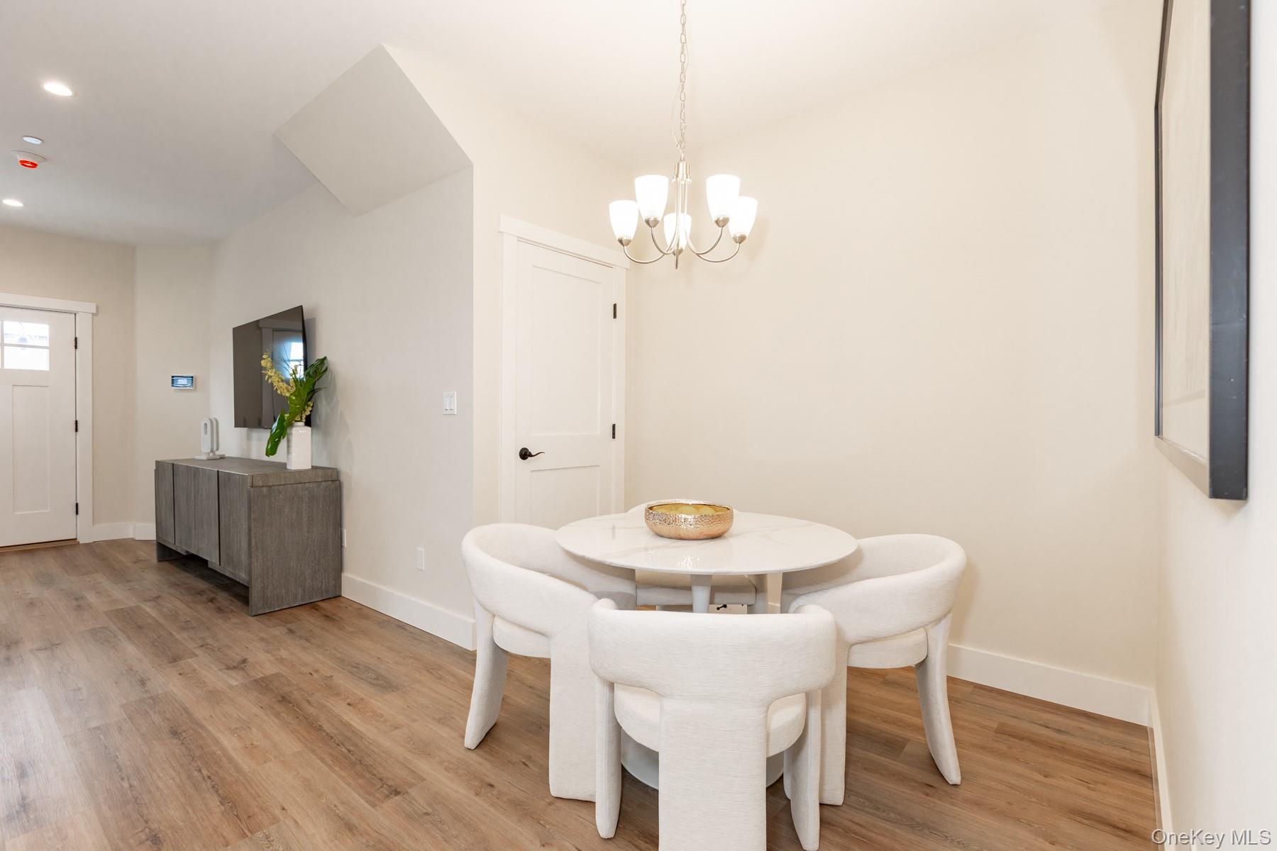 #17 photo, 205 Romar Court, West Babylon , NY 11704