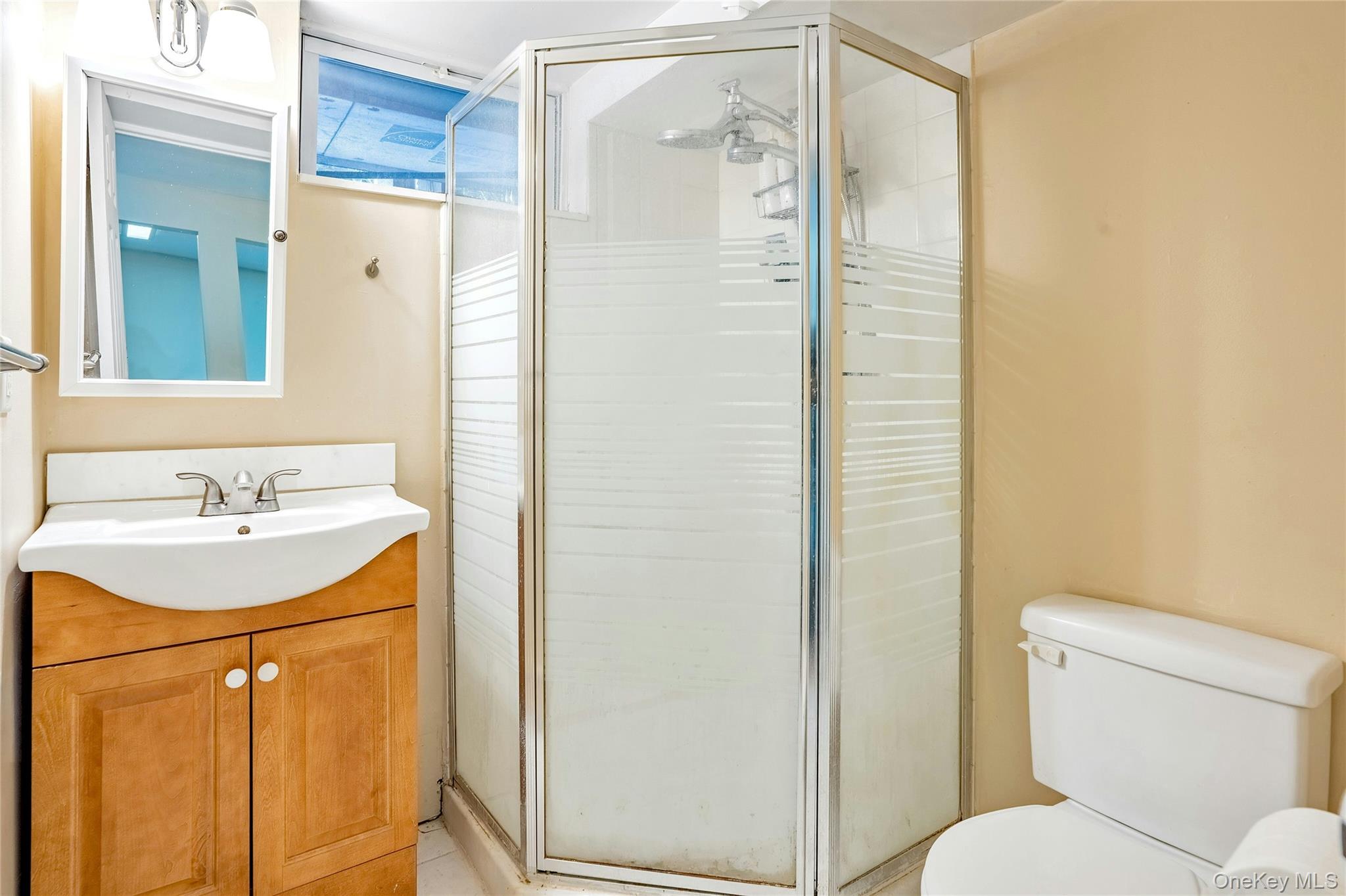 #19 photo, 69 Churchill Lane, Smithtown , NY 11787