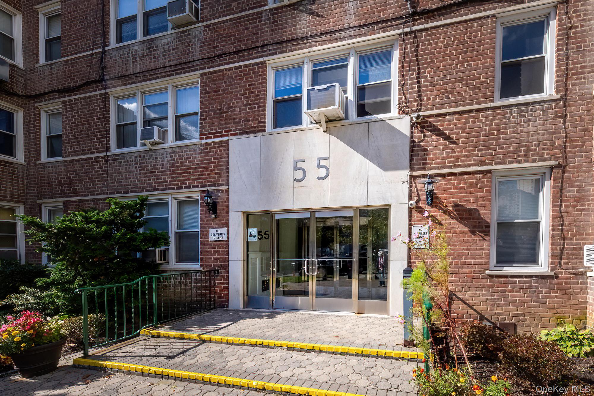 #20 photo, 55 Knolls Crescent, Bronx , NY 10463