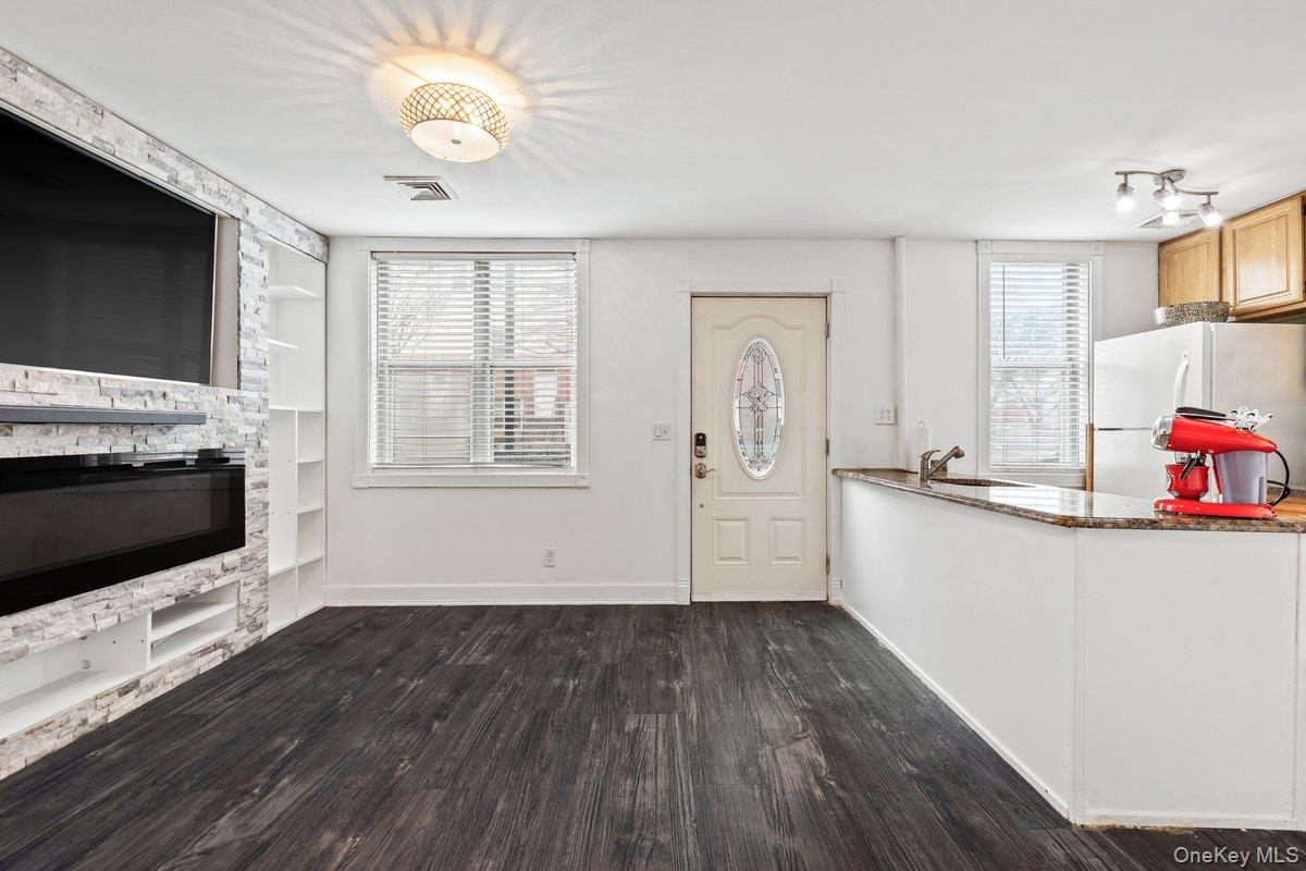 #11 photo, 233 Sunset Boulevard, 布朗士 Bronx , NY 10473