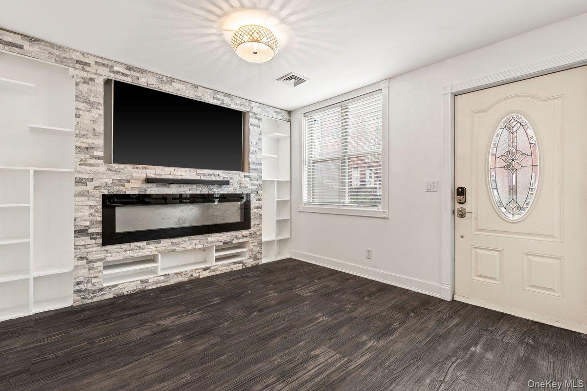 #3 photo, 233 Sunset Boulevard, 布朗士 Bronx , NY 10473