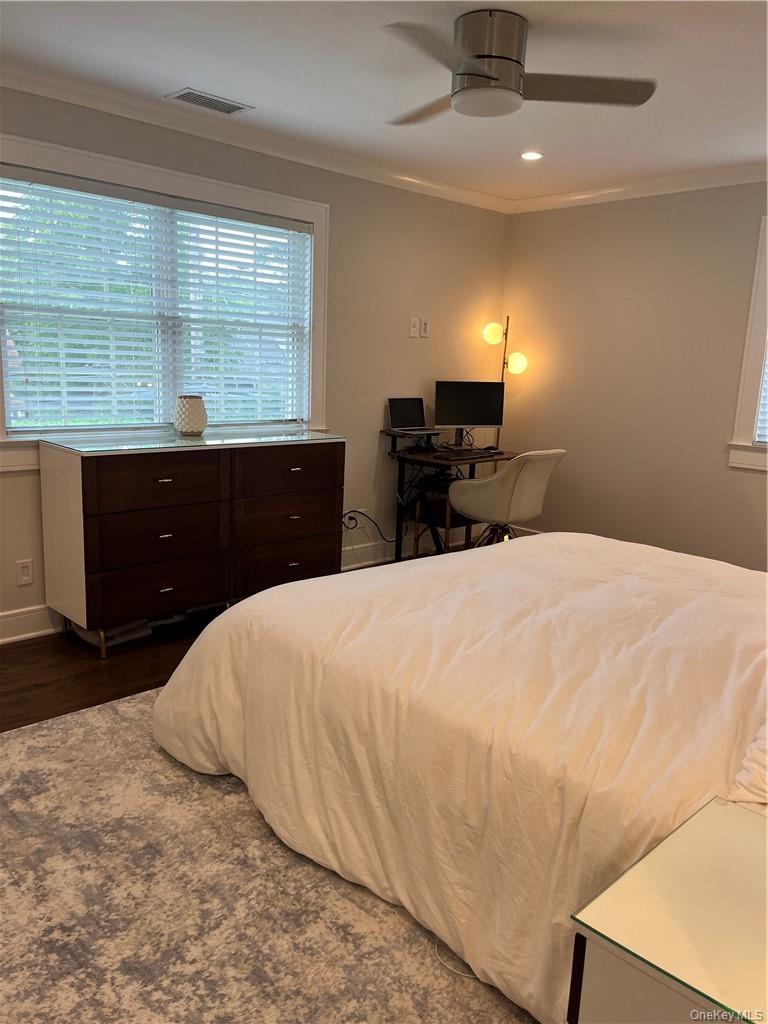 #14 photo, 68 Henry Avenue, Harrison , NY 10528