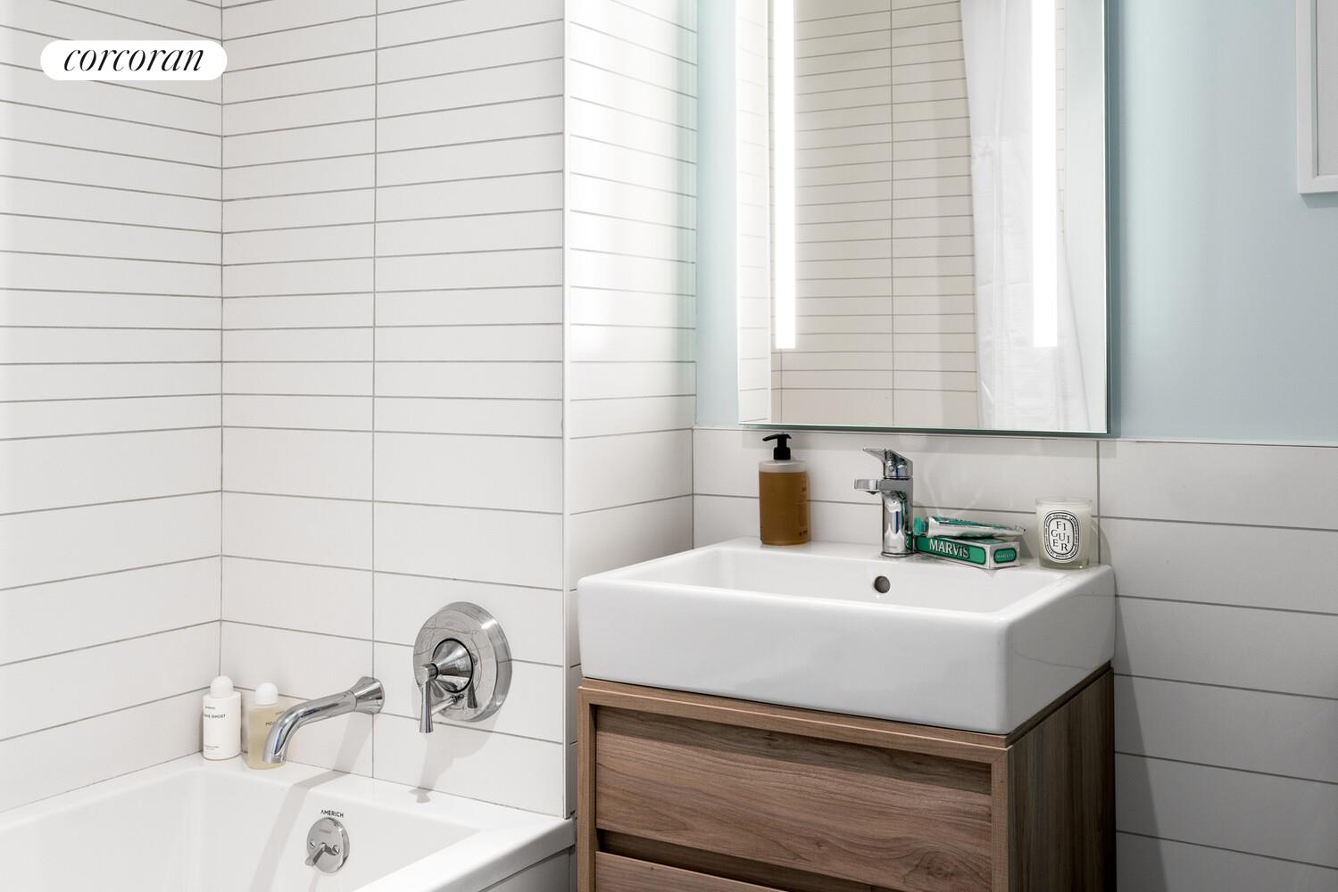 #9 photo, Brooklyn, ब्रुकलीन Williamsburg , NY 11249