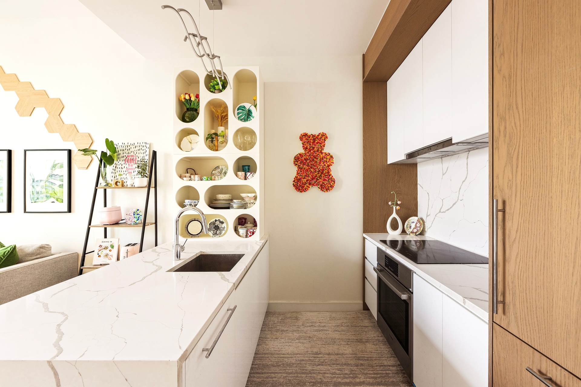 #4 photo, 45-30 Pearson Street, कुईंस Long Island City , NY 11101