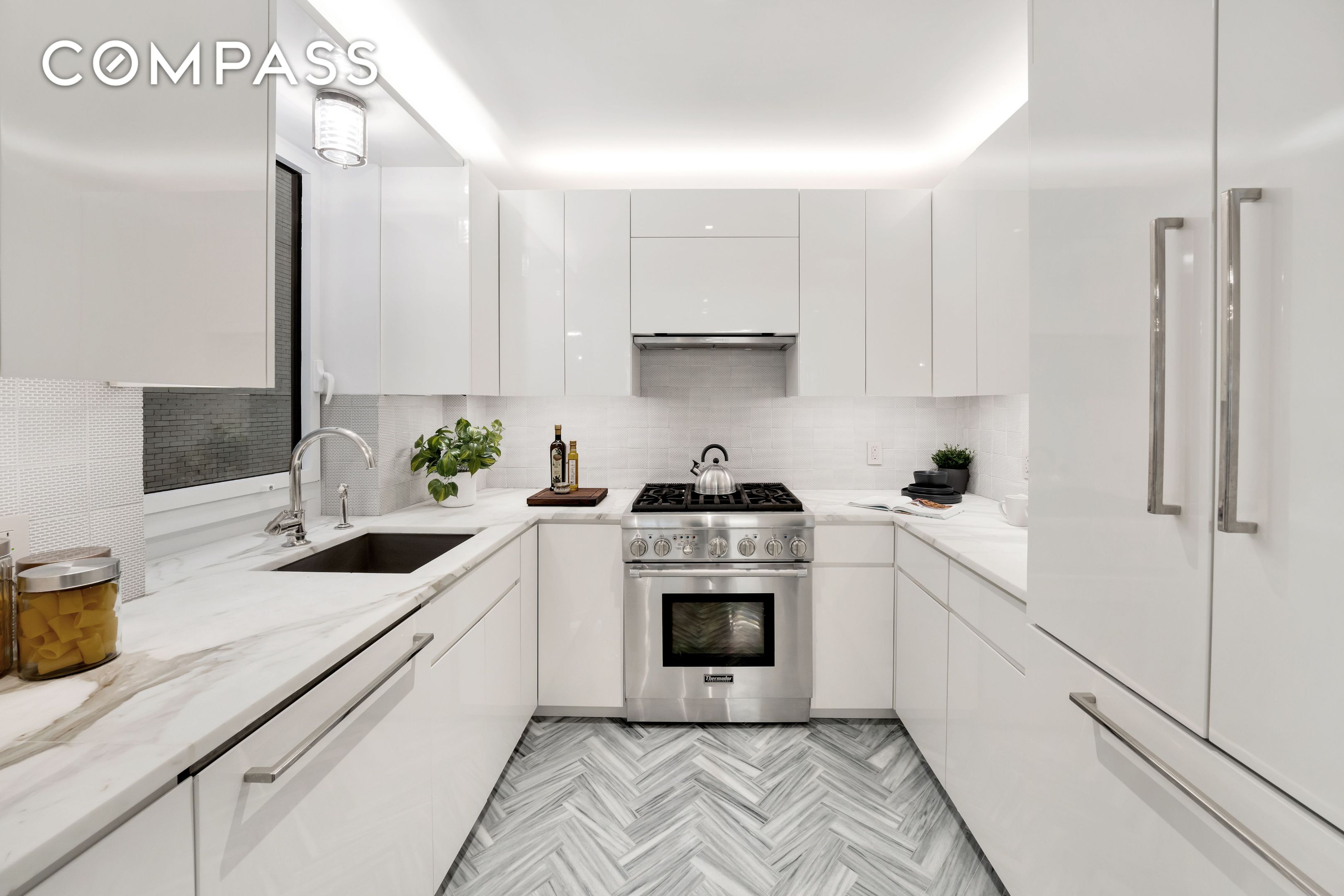 #5 photo, 860 5th Avenue, मैनहटन Lenox Hill , NY 10065