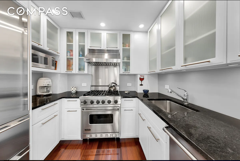 #4 photo, 45 Park Avenue, Murray Hill , NY 10016