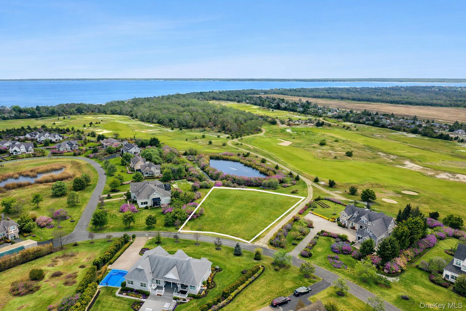 #1 photo, 2200 Laurel Trail, 롱 아일랜드 Laurel , NY 11948