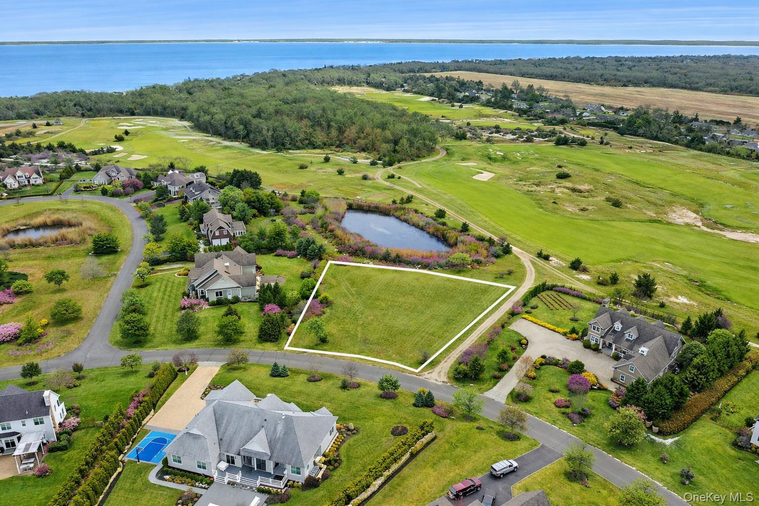 #3 photo, 2200 Laurel Trail, 롱 아일랜드 Laurel , NY 11948