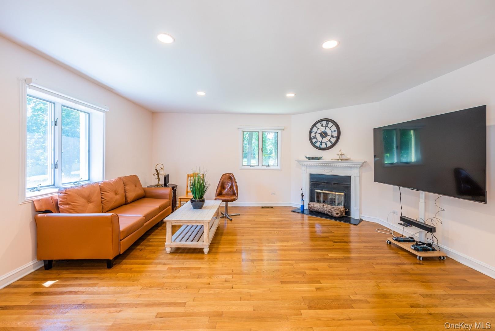 #11 photo, 530 S Centre Island Road, Centre Island , NY 11771