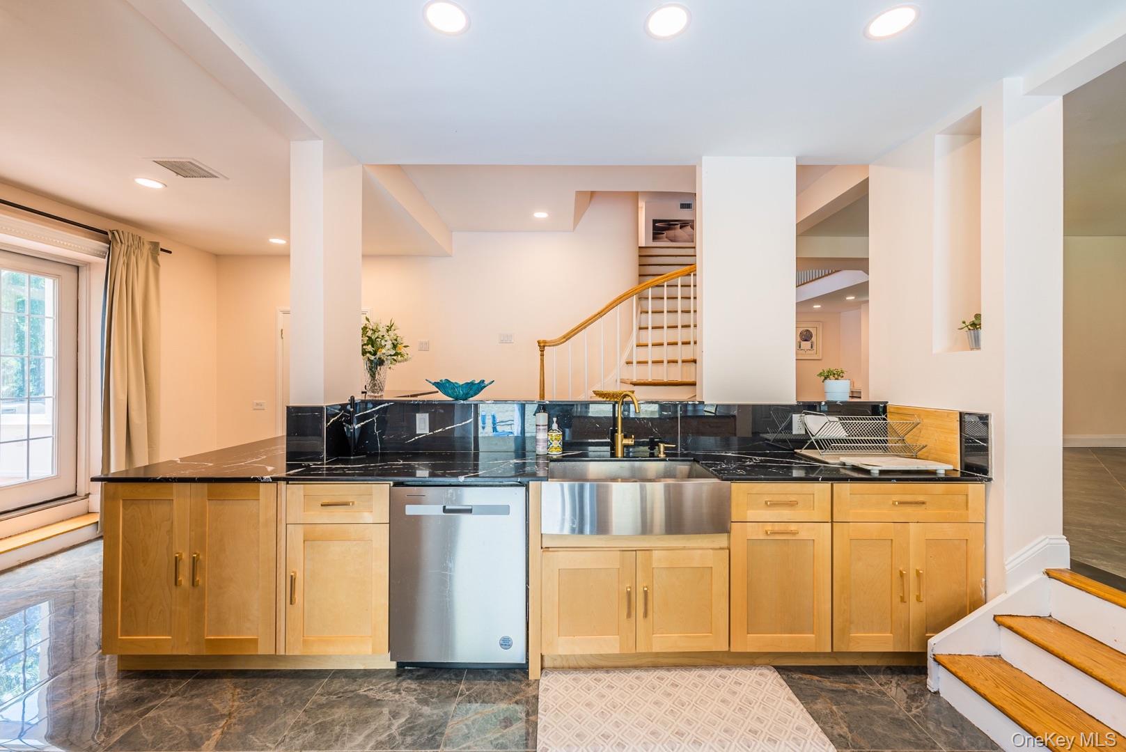 #14 photo, 530 S Centre Island Road, Centre Island , NY 11771