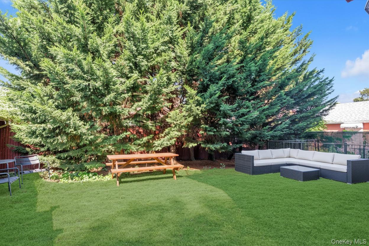 #15 photo, 40-38 194th Street, কুইন্‌স Bayside , NY 11358