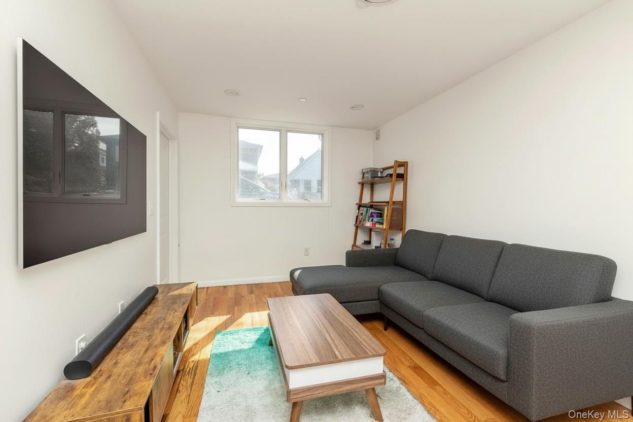 #7 photo, 40-38 194th Street, কুইন্‌স Bayside , NY 11358