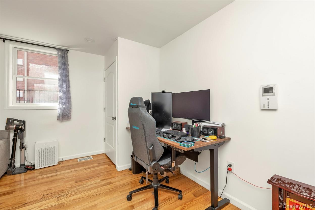 #9 photo, 40-38 194th Street, কুইন্‌স Bayside , NY 11358