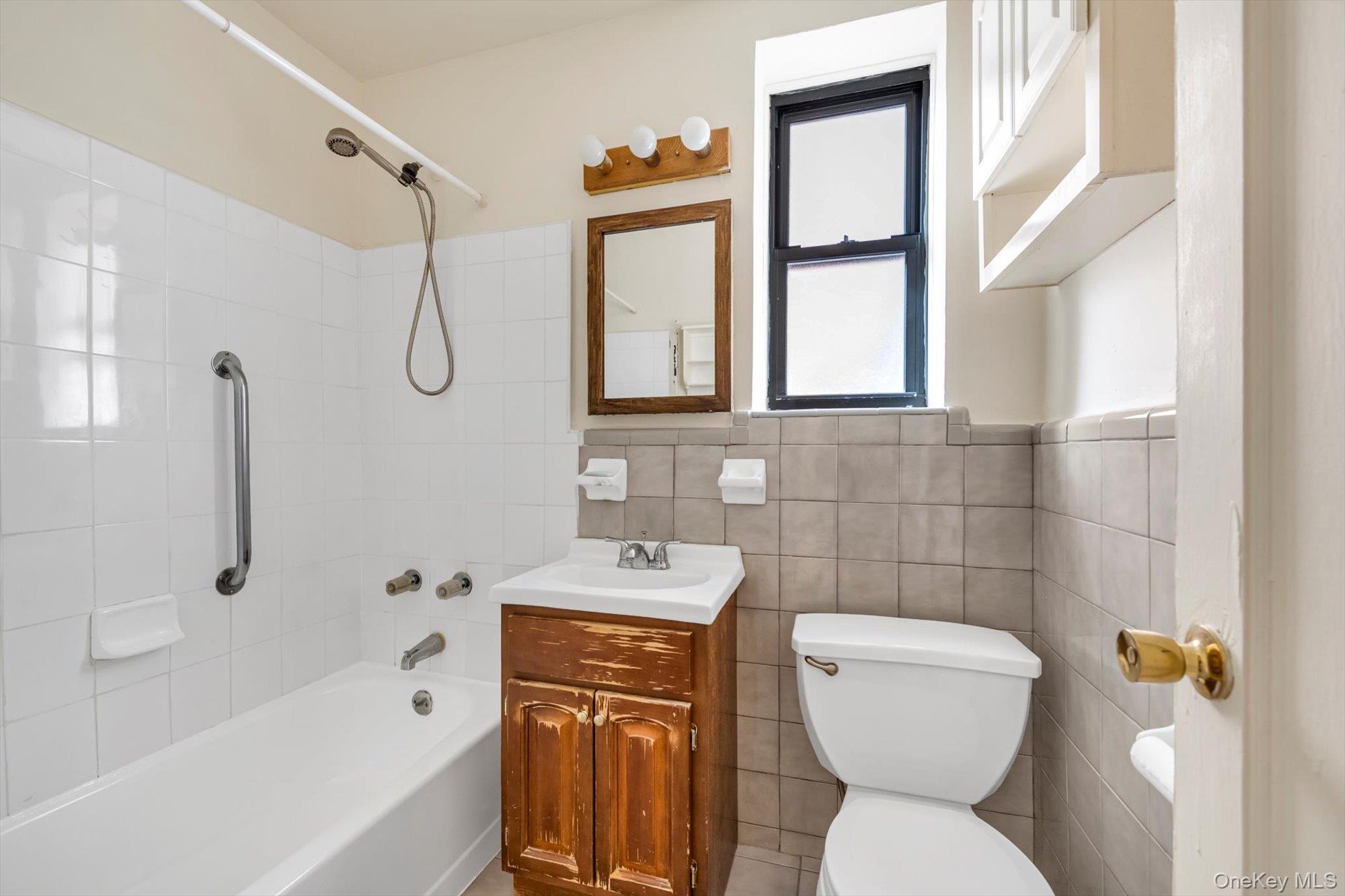 #14 photo, 99-63 66 Avenue, 皇后区 Rego Park , NY 11374