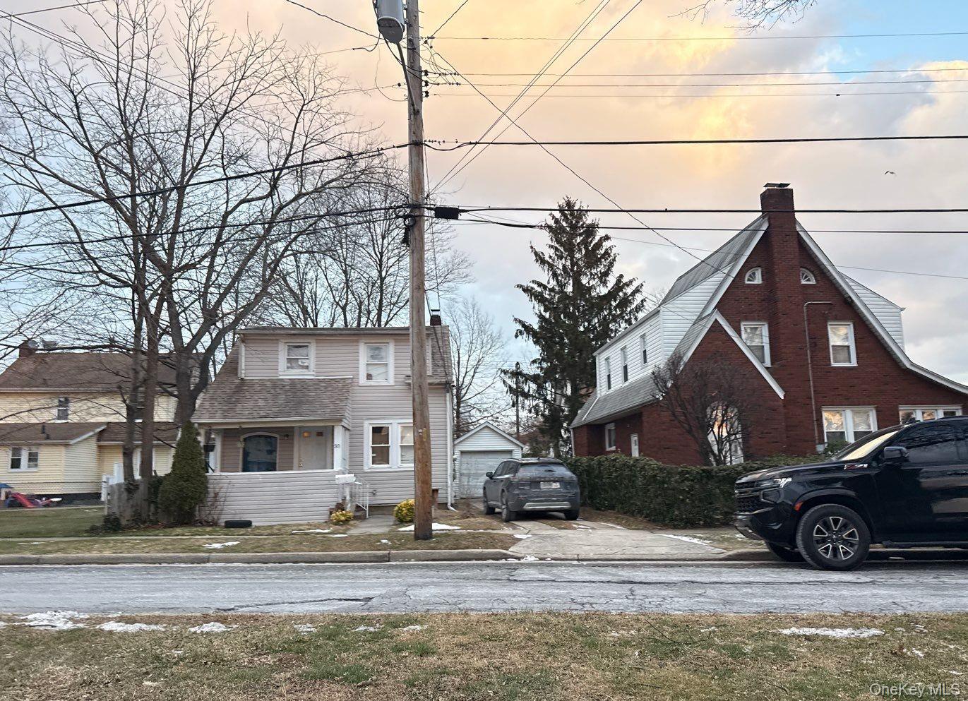 #3 photo, 30 Pierson Avenue, Hempstead , NY 11550