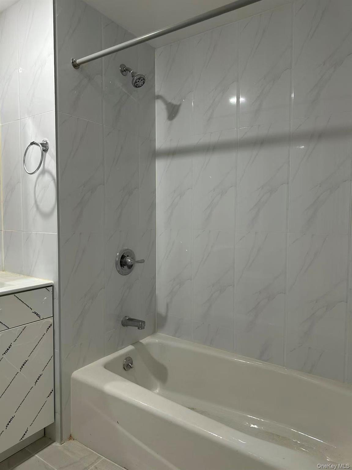 #3 photo, 70-33 Queens Blvd, קווינס Woodside , NY 11377