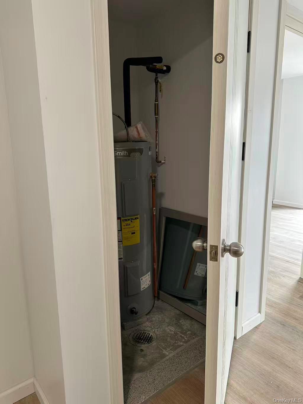 #5 photo, 70-33 Queens Blvd, קווינס Woodside , NY 11377