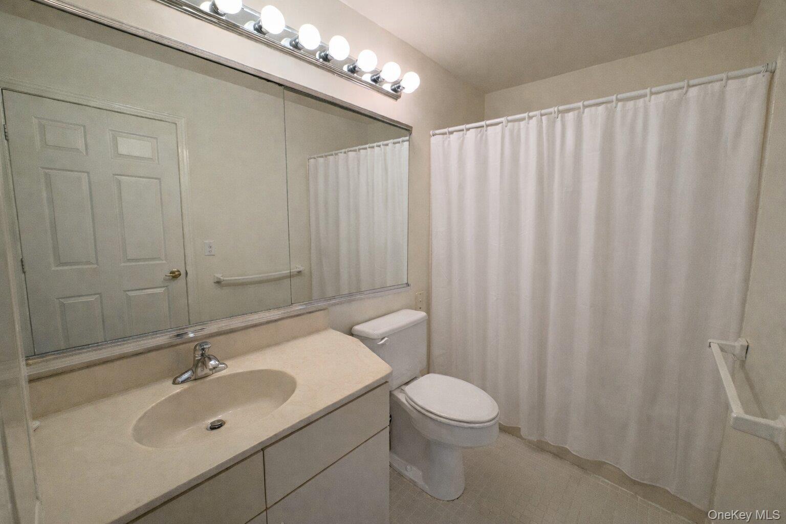 #7 photo, 2555 Youngs Avenue, Southold , NY 11971