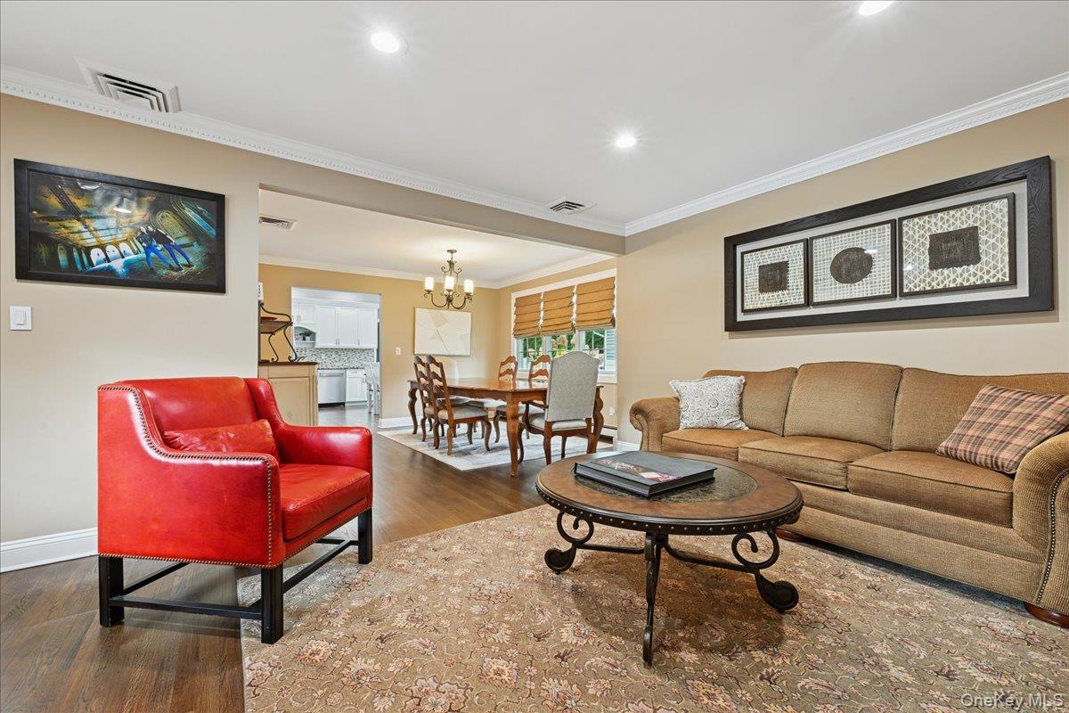 #13 photo, 21 Colgate Lane, Woodbury , NY 11797