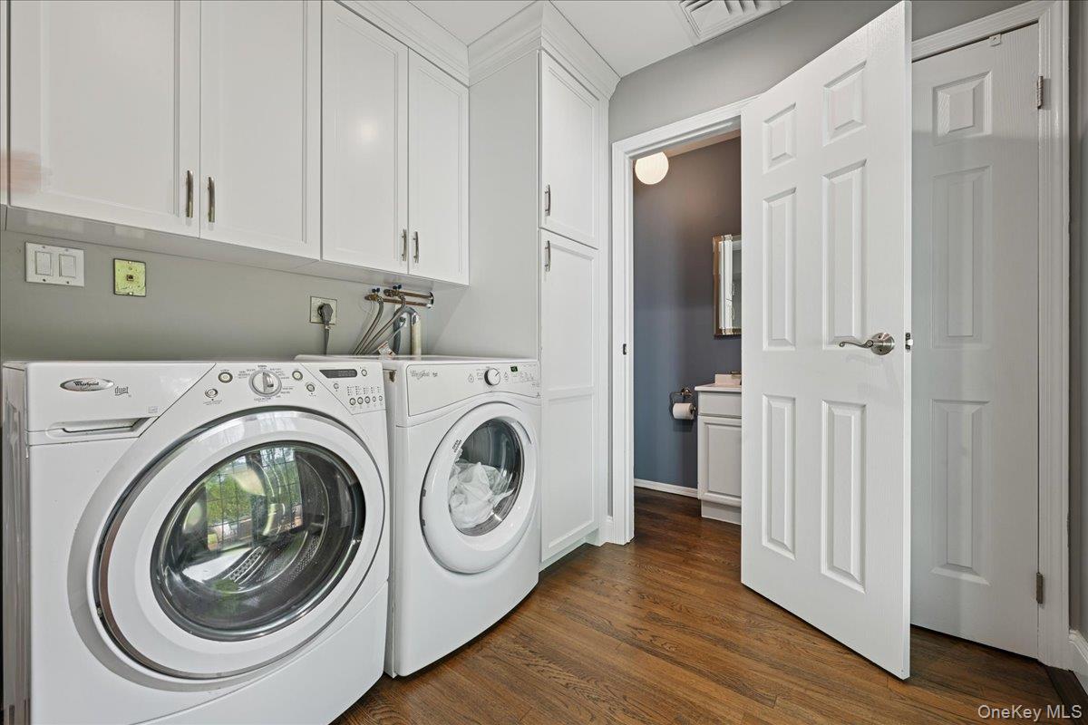 #16 photo, 21 Colgate Lane, Woodbury , NY 11797