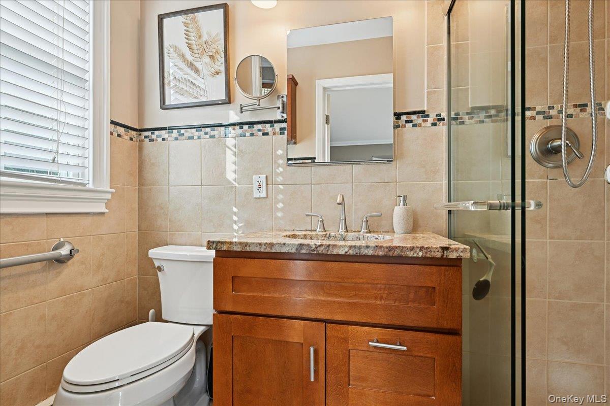 #20 photo, 21 Colgate Lane, Woodbury , NY 11797