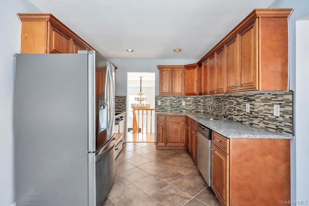 #3 photo, 1 Vinyard Way, Coram , NY 11727