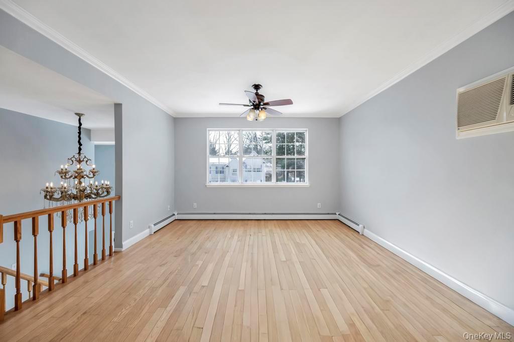 #5 photo, 1 Vinyard Way, Coram , NY 11727